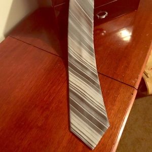 Calvin Klein Silk Gray Tie
